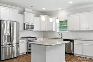 1628 Spring Blossom Trail, Fort Mill, SC 29708 - Photo 9