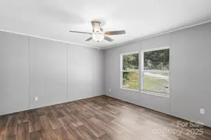 35 Dupont Estates Dr, Hendersonville, NC 28739 - Photo 19