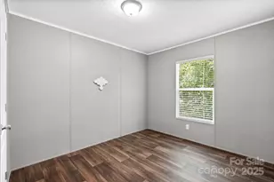 35 Dupont Estates Dr, Hendersonville, NC 28739 - Photo 13