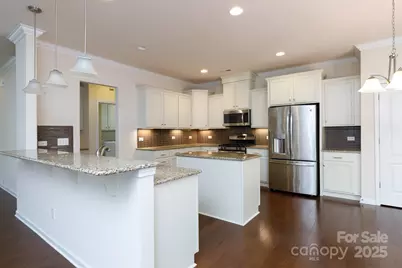 12809 Hunting Birds Lane, Charlotte, NC 28278 - Photo 11