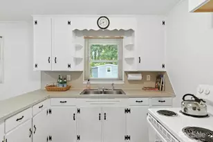 308 Taylor Dr, Stanley, NC 28164 - Photo 9