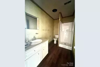 347 E Main Avenue, Taylorsville, NC 28681 - Photo 15