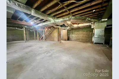 347 E Main Avenue, Taylorsville, NC 28681 - Photo 43