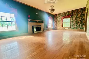 347 E Main Ave, Taylorsville, NC 28681 - Photo 35