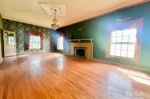 347 E Main Ave, Taylorsville, NC 28681 - Photo 33