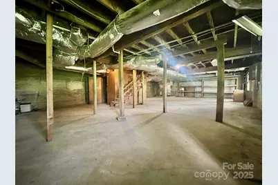 347 E Main Avenue, Taylorsville, NC 28681 - Photo 39