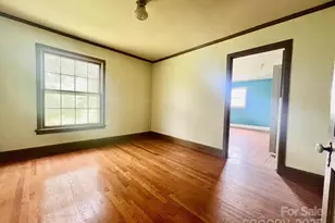 347 E Main Ave, Taylorsville, NC 28681 - Photo 11