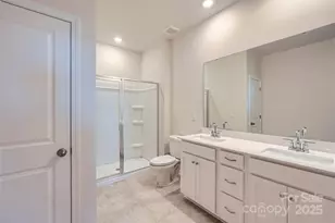 1043 Lookout Shls Dr, Fort Mill, SC 29715 - Photo 11