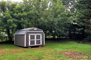 120 Harrison St, Swannanoa, NC 28778 - Photo 17