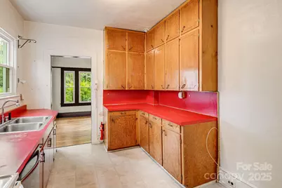 206 Rhododendron Drive, Brevard, NC 28712 - Photo 17