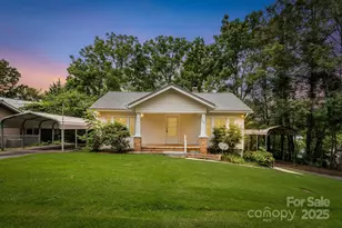 206 Rhododendron Dr, Brevard, NC 28712 - Photo 1