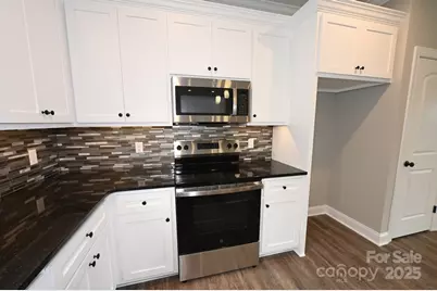 3835 Sulphur Springs Road NE, Hickory, NC 28601 - Photo 13