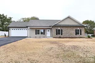 3835 Sulphur Springs Rd NE, Hickory, NC 28601 - Photo 47