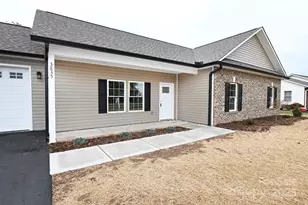 3835 Sulphur Springs Rd NE, Hickory, NC 28601 - Photo 3