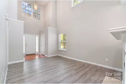 2184 Winthrop Chase Drive, Charlotte, NC 28212 - Photo 5