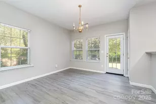 2184 Winthrop Chase Dr, Charlotte, NC 28212 - Photo 7