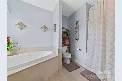 62 Classic Oaks Circle, Hendersonville, NC 28792 - Photo 27