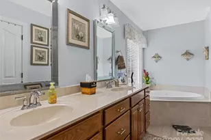 62 Classic Oaks Cir, Hendersonville, NC 28792 - Photo 25