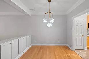 1009 Davant Ln, Charlotte, NC 28209 - Photo 9