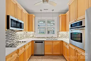 1009 Davant Ln, Charlotte, NC 28209 - Photo 3