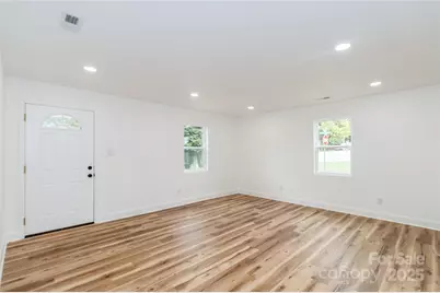 317 S High Street, Lincolnton, NC 28092 - Photo 5