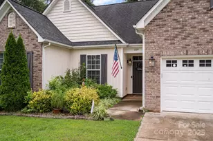 220 Ridge Dr, Harrisburg, NC 28075 - Photo 3