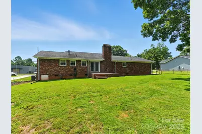 2426 Redbud Drive, Gastonia, NC 28056 - Photo 29