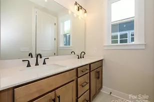 6009 Pivot Ct, Charlotte, NC 28205 - Photo 11