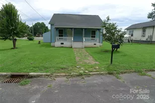 816 Olympia St, Lexington, NC 27295 - Photo 1