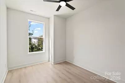 2516 Elmin Street, Charlotte, NC 28208 - Photo 13