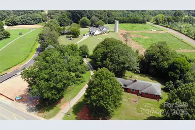 14532 Beatties Ford Road, Huntersville, NC 28078 - Photo 3