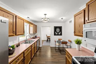 117 S Enochville Ave, Kannapolis, NC 28081 - Photo 13