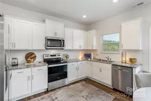 182 Marathon Ln, Candler, NC 28715 - Photo 9