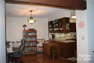 65 Maxine Ln, Hendersonville, NC 28739 - Photo 7