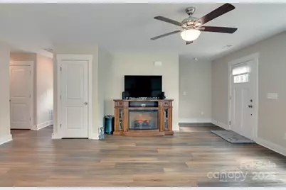 2661 N Ashe Avenue, Newton, NC 28658 - Photo 5