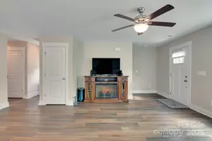 2661 N Ashe Ave, Newton, NC 28658 - Photo 5