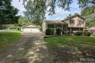 105 Redcoat Dr, Fort Mill, SC 29715 - Photo 5