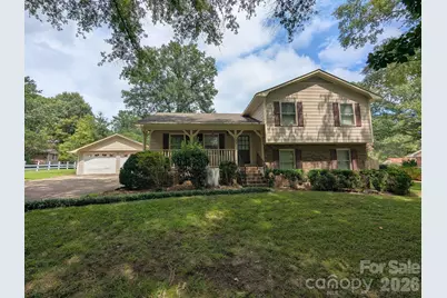 105 Redcoat Drive, Fort Mill, SC 29715 - Photo 1