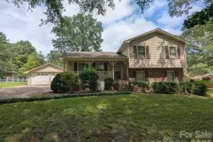 105 Redcoat Dr, Fort Mill, SC 29715 - Photo 1