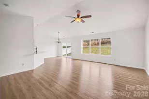 7941 Mossycup Dr, Charlotte, NC 28215 - Photo 15