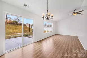 7941 Mossycup Dr, Charlotte, NC 28215 - Photo 19