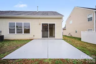 7941 Mossycup Dr, Charlotte, NC 28215 - Photo 33