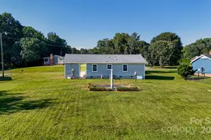 4606 Cloverwood Ln, Gastonia, NC 28052 - Photo 13