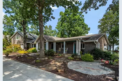 16318 Belle Isle Drive, Cornelius, NC 28031 - Photo 11