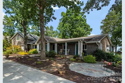 16318 Belle Isle Drive, Cornelius, NC 28031 - Photo 11