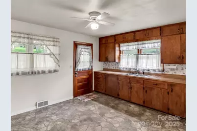 35 Bramlett Drive, Waynesville, NC 28785 - Photo 5