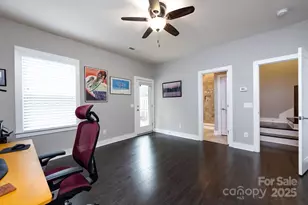 1910 Seegars Pl, Charlotte, NC 28204 - Photo 33