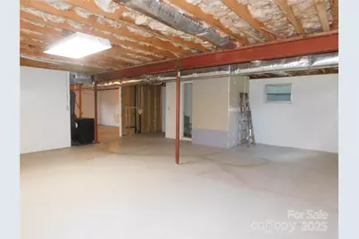 125 Fulton Drive, Hendersonville, NC 28792 - Photo 25