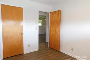 125 Fulton Dr, Hendersonville, NC 28792 - Photo 21