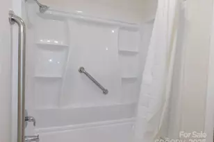 125 Fulton Dr, Hendersonville, NC 28792 - Photo 17